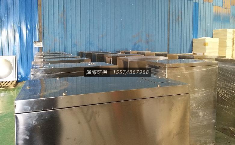 <a href=http://www.erwz.cn/ target=_blank class=infotextkey>不銹鋼保溫水箱</a>