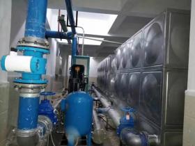 鐵水箱里面怎么做防銹？鐵水箱水發黃是什么原因？