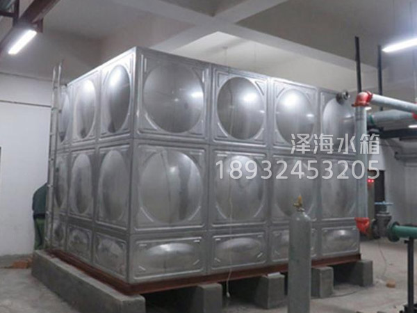深圳不銹鋼水箱廠家-成品不銹鋼水箱工程批發報價規格-綠環宇惠州生產銷售壓花水箱