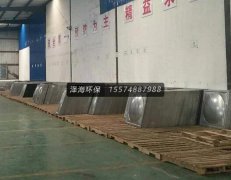 小型不銹鋼保溫水箱安裝現場