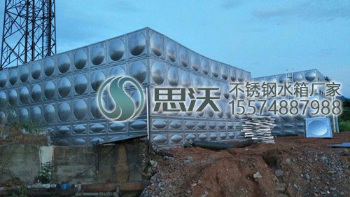 不銹鋼水箱安裝現場圖